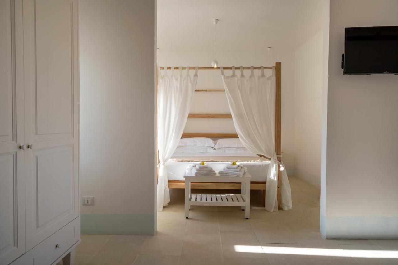 Masseria Rauccio Torre dell'Orso Esterno foto