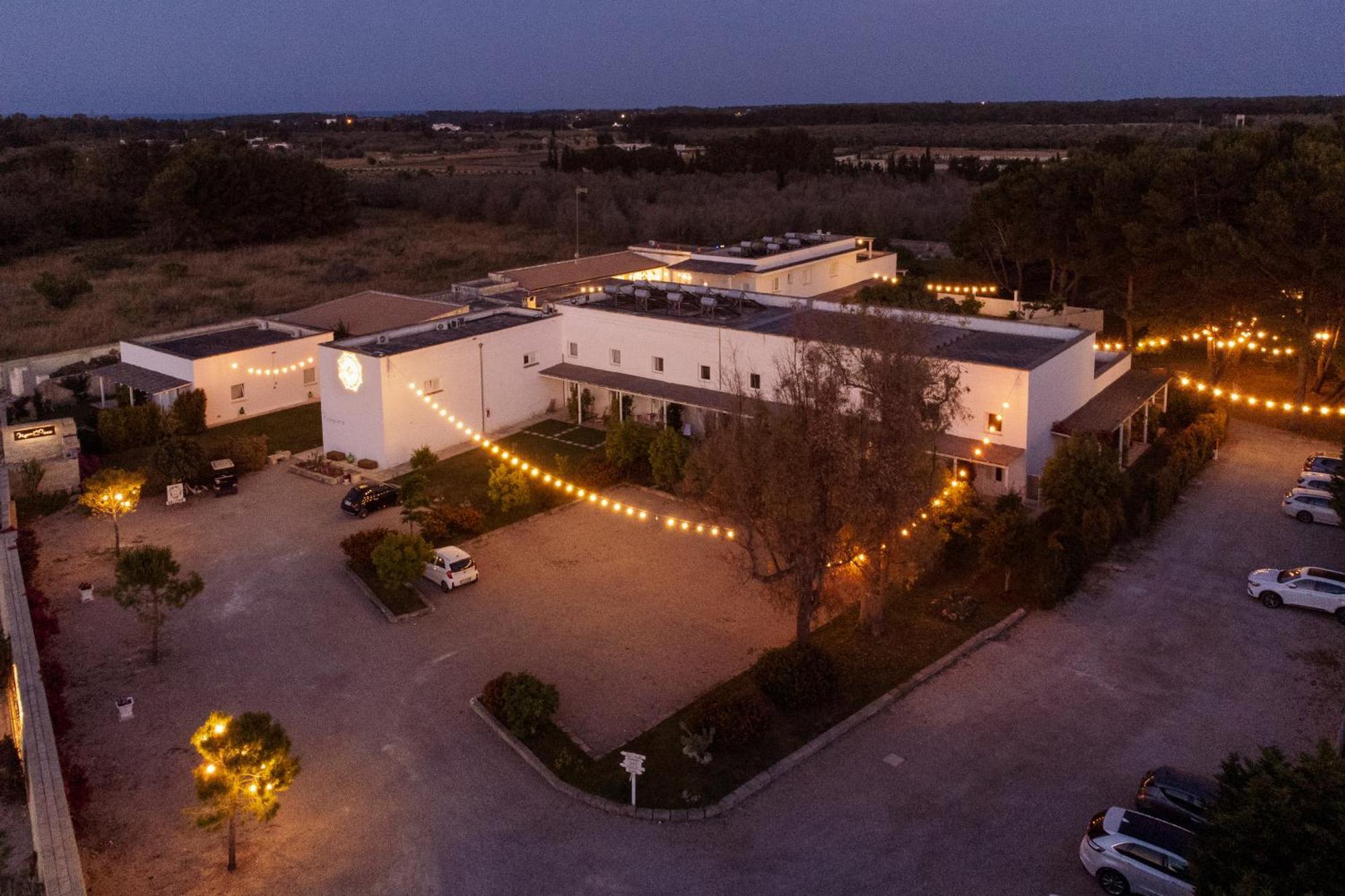 Masseria Rauccio Torre dell'Orso Esterno foto