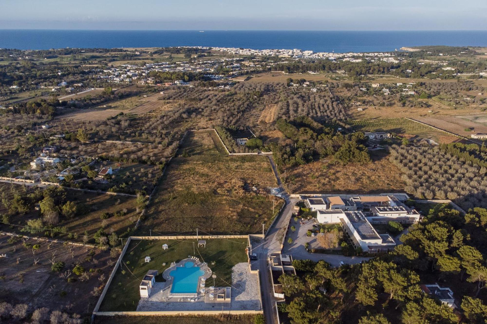 Masseria Rauccio Torre dell'Orso Esterno foto