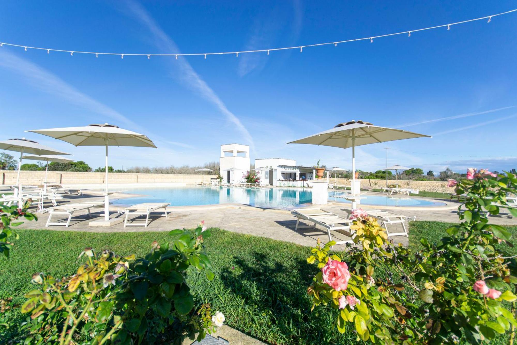 Masseria Rauccio Torre dell'Orso Esterno foto